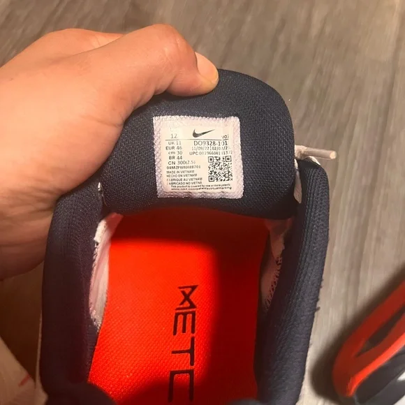 Nike  Metcon Black and White Sneakers with Red Accents - Picture 8 of 9